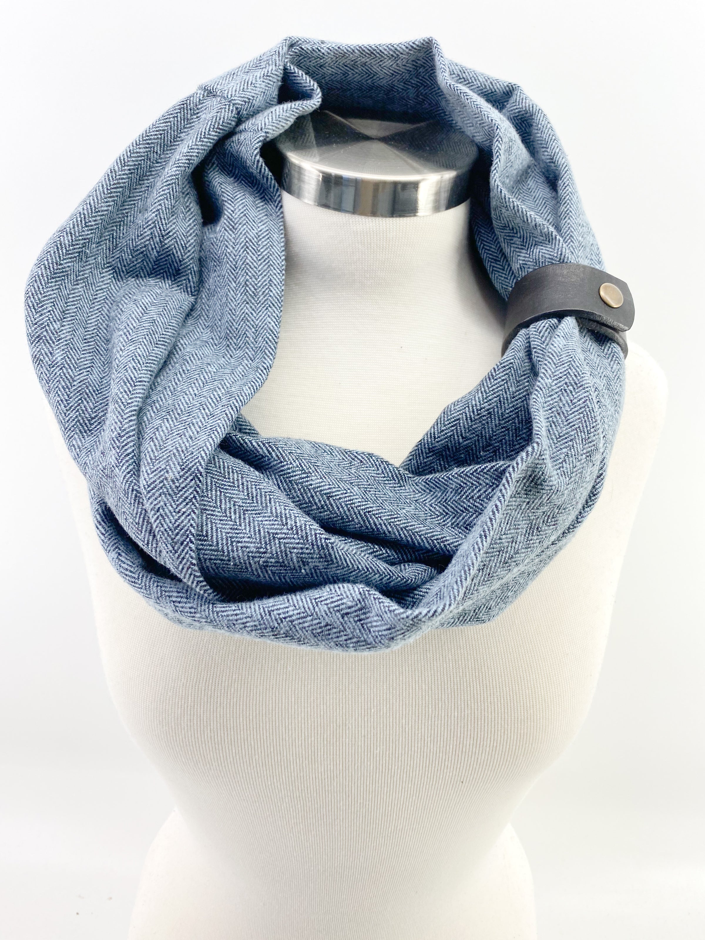 Cashmere Scarf - Bone & White Herringbone